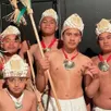 photo  le groupe fetia pao no tahiti, en tenue pour une démonstration de haka. 