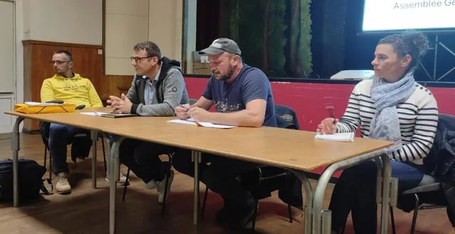 photo  maxime rabergeau, trésorier ; alain richard et julien boucherie, coprésidents ; et lucie rousière, secrétaire.  &copy;  co 