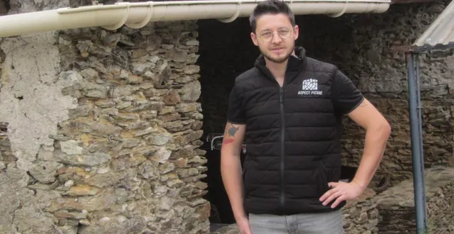 photo  axel durand, paysagiste, est spécialisé dans la pierre de parement. il est ici devant une de ses réalisations.  &copy;  ouest-france 