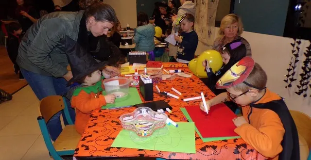 photo  avec la nouvelle formule, les enfants ont pu profiter pleinement des ateliers proposés par le comité des fêtes et de loisirs.  &copy;  le maine libre 