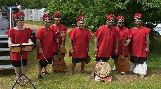 photo  le groupe fetia pao no tahiti au complet.  &copy;  fetia pao no tahiti 