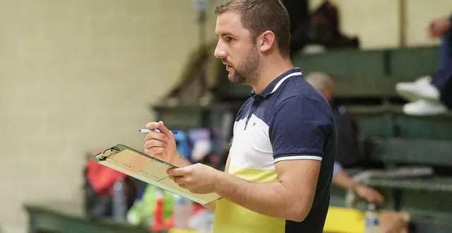 photo  romain chollet, entraîneur de saint-pavin.  &copy;  dominique breugnot 