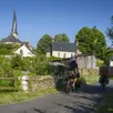 photo  le tourisme vert se développe en baugeois-vallée, grâce notamment aux chemins de randonnée pédestres ou cyclables, comme la vélobuissonnière. 