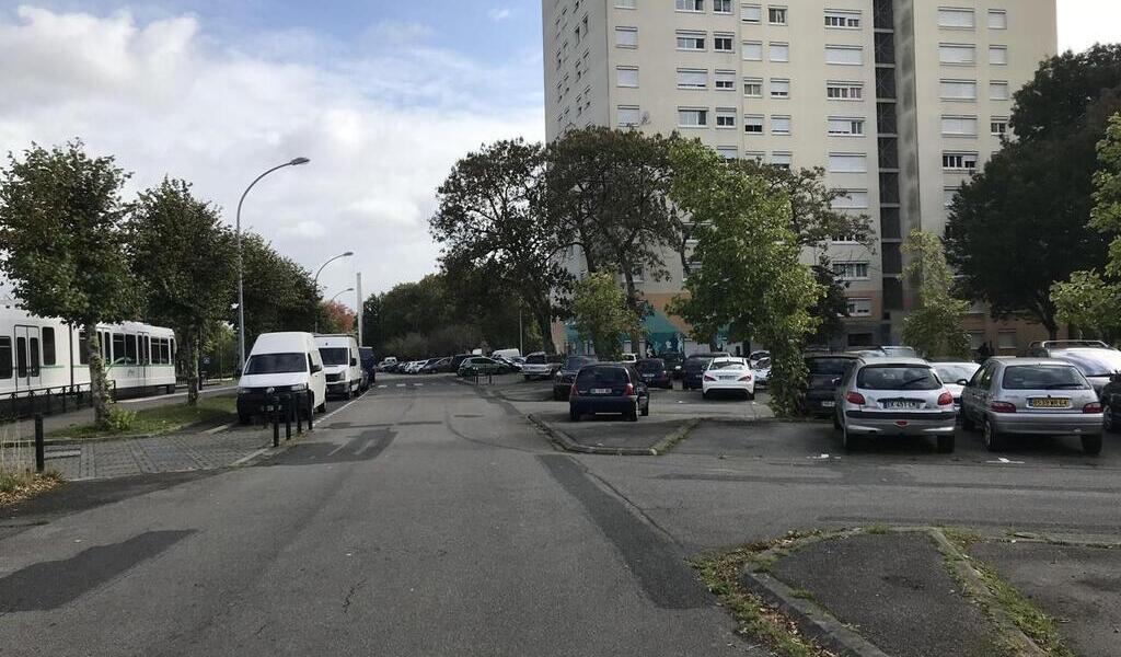 Detonations in a district north of Nantes: a bullet passed through the window of a