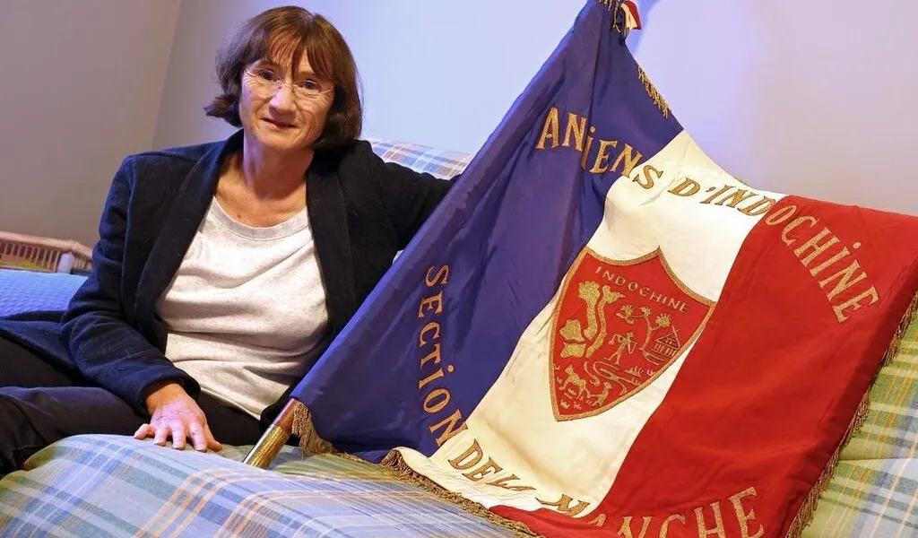 À SaintLô, elle a succédé à son père comme portedrapeau des Anciens de la guerre SaintLô