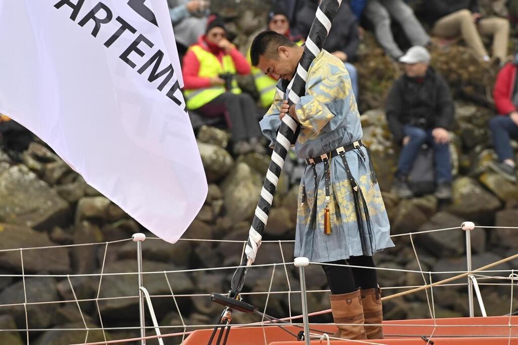 Vendée Globe. « J’espère que ce n’est pas une fracture » un premier gros problème Toulon
