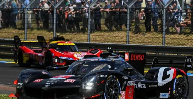 photo  la toyota n°8 repart avec les mêmes pilotes pour 2025 en l’occurrence sébastien buemi, brendon hartley et ryo hirakawa.  &copy;  archives le maine libre - denis lambert 