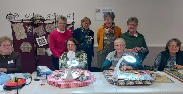 photo  l’association « créa loisirs » de guécélard était l’invitée des puces de couturières.  &copy;  le maine libre 