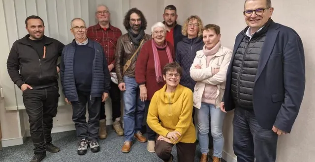 photo  de gauche à droite : damien cordier, jean-marc bisson, didier lepasteur, quentin cordelier, yannick coulbault, laurence hatteville, claudine sellos, pierre chivard, maryvonne montcharmont et sylvie narbonne.  &copy;  ouest-france 