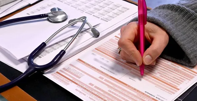 photo  la commune de la ferrière-aux-étangs recrute son futur médecin via une annonce en ligne.  &copy;  archives ouest-france 