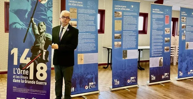 photo  le maire, philippe bigot, lors du vernissage.  &copy;  ouest-france 