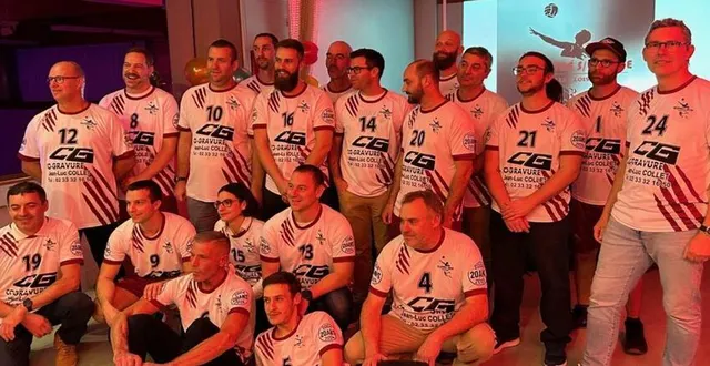 photo  la section volley-ball de l’asl condé-sur-sarthe vient de fêter ses 20 ans.  &copy;  ouest-france 