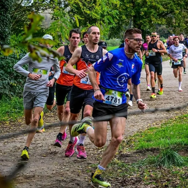 photo à chaque coureur, son objectif  ©  photo le maine libre yvon loue