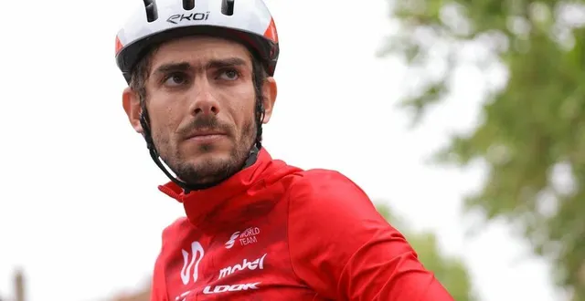 photo  dans son roman « les gens qui rêvent », guillaume martin se livre plus personnellement sur son histoire et celle de son père, et évoque également avec affection de lieu de son enfance, dans le bocage ornais.  &copy;  photo : thomas samson / afp 