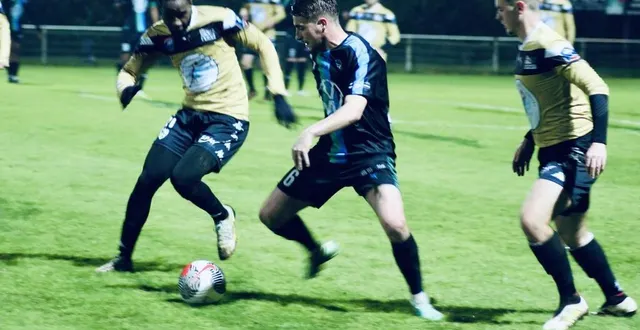 photo  spay peut nourrir des regrets. toujours invaincu cette saison, le club de la suze-roëzé est parvenu à combler un déficit de deux buts, pour finalement arracher un match nul dans les ultimes secondes.  &copy;  le maine libre 