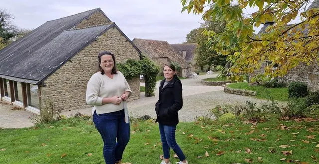 photo  clémence et aurélie calléja s’activent pour accueillir le public et faire visiter leur petit paradis.  &copy;  ouest-france 