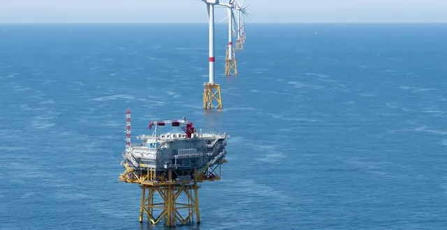 photo  les éoliennes de la région sont sollicitées à plein régime.  &copy;  archives ouest-france 