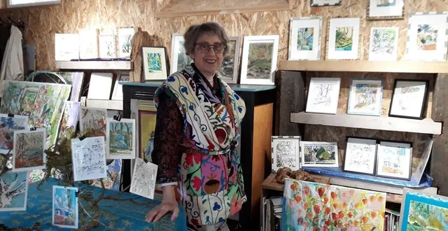 photo  gine guibout, artiste plasticienne, ouvre son atelier les 23 et 24 novembre, de 10 h à 18 h, et y présentera ses dernières créations, dont des encres. « j’ai eu beaucoup de plaisir à faire ces encres, au cours de mes promenades».  &copy;  ouest-france 