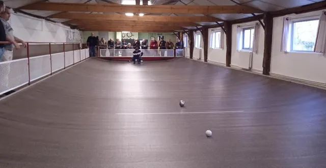 photo  le challenge communal réunit les verrois, initiés ou non, dans les sociétés de verrières-en-anjou.  &copy;  ouest-france 