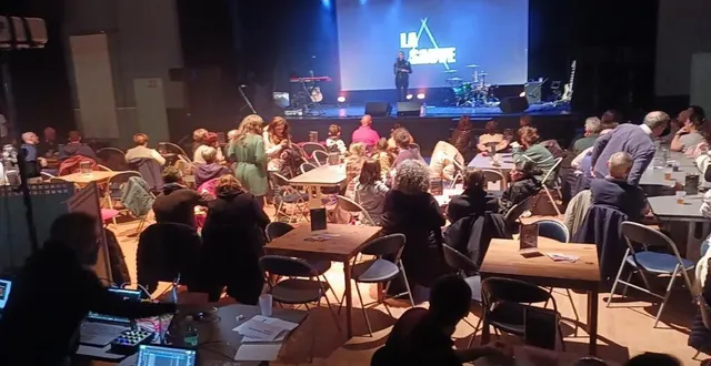 photo  160 personnes avaient réservé une place à table, vendredi.  &copy;  ouest-france 