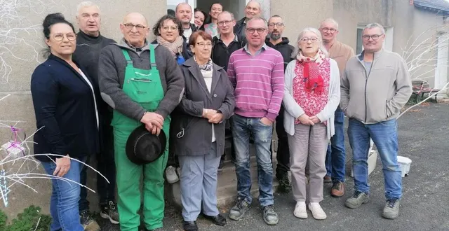 photo  près d’une vingtaine d’habitants ont participé à la journée citoyenne.  &copy;  co 