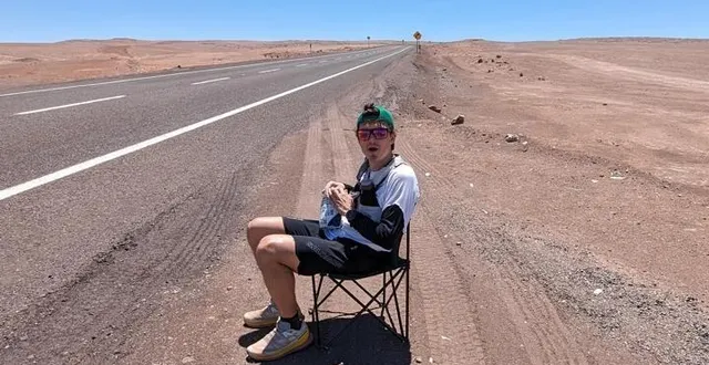 photo  alexandre boucheix a mis cinq jours pour atteindre san pedro de atacama, après 500 km de course.  &copy;  photo : casquette verte 