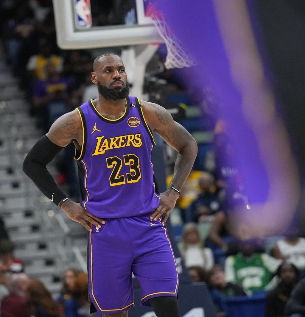 « Une perte de temps » : LeBron James fait une pause des réseaux sociaux . Sport