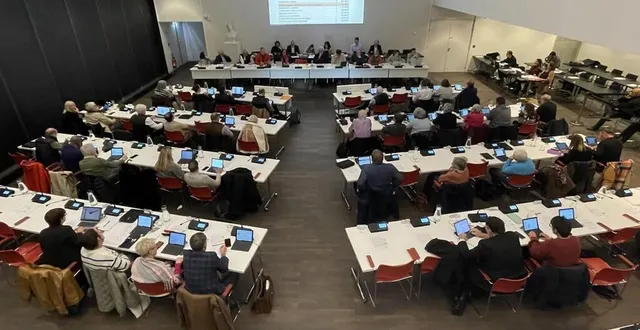 photo  ce jeudi 21 novembre 2024, les élus de le mans métropole ont fustigé le désengagement de la région pays de la loire, qui annonce des économies drastiques et supprime des subventions.  &copy;  ouest-france 