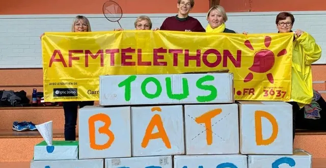 photo  le club de badminton a reconstitué le thème du téléthon 2024.  &copy;  ml 