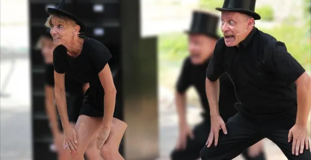 photo  « suzanne », un spectacle à travers les cent dernières années.  &copy;  compagnie tetrofort 