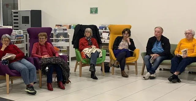 photo  une vingtaine de personnes a assisté à la rentrée littéraire proposée par la bibliothèque.  &copy;  le maine libre 