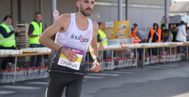 photo  jonathan billaud prépare les corridas de fin d’année.  &copy;  co - marie delage 
