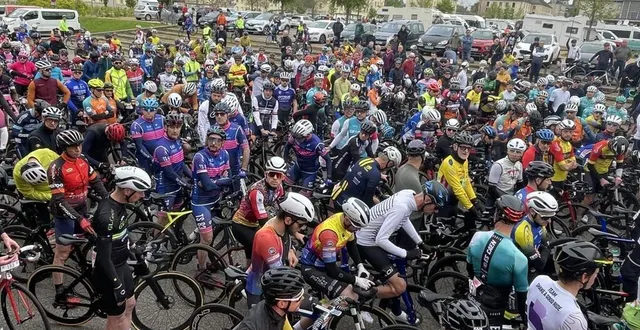photo  en mai 2024, la quatrième édition de l’ornaise avait réuni un millier de cyclistes au départ d’argentan.  &copy;  ouest-france 