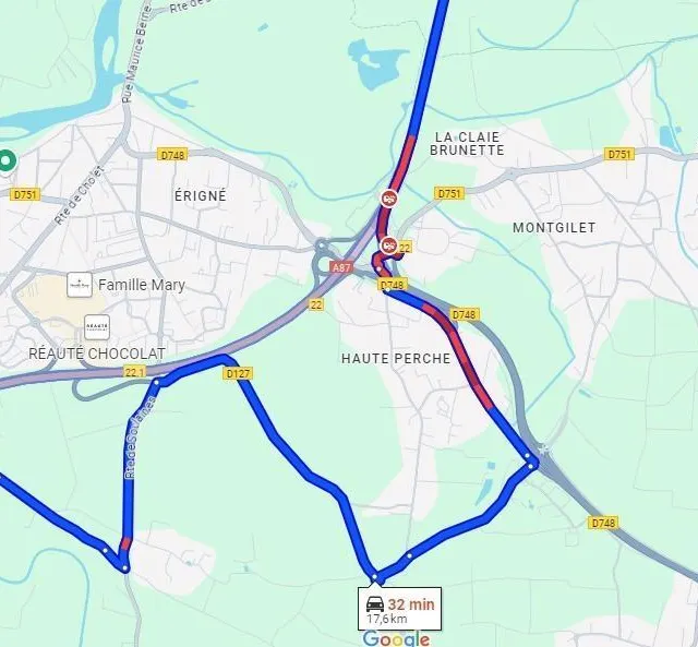 photo la circulation est difficile ce lundi matin 25 novembre 2024, sur l’a87, après l’accident entre un poids-lourd et une voiture.  ©  googgle map
