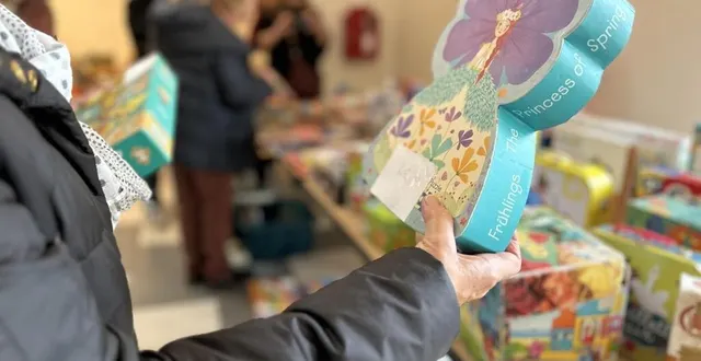 photo  à trangé, dimanche 24 novembre 2024, la salle gaston-langevin a accueilli de nombreux visiteurs pour la bourse aux jouets.  &copy;  ouest-france 