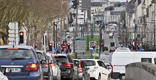 photo  la zone à faibles émissions mise en place à angers concernera les véhicules les plus polluants, c’est-à-dire ceux qui ne sont pas classés dans le système crit’air.  &copy;  jérôme fouquet/ouest-france 
