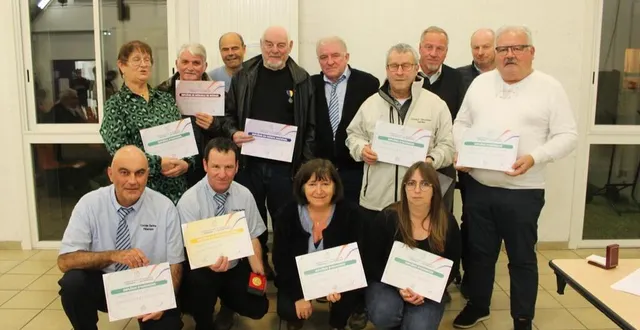 photo  les licenciés récompensés à l’occasion de l’assemblée.  &copy;  le maine libre 