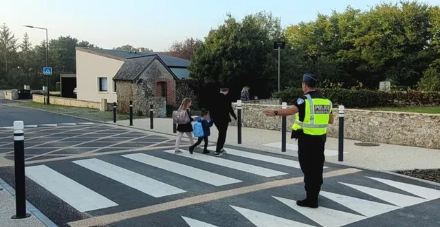 photo  recruté en qualité de policier municipal, mickaël tallier s’acquitte avec professionnalisme de ses missions relatives au maintien de l’ordre, de la sécurité et de la salubrité publique.  &copy;  co 