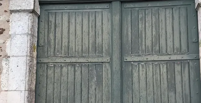 photo  la porte de l’église de saint-martin-du-vertou sera remplacée.  &copy;  le maine libre 