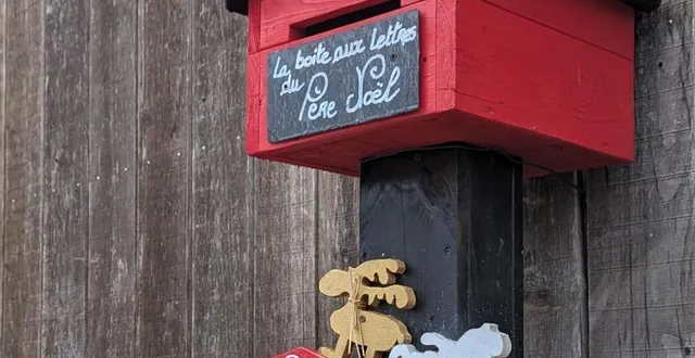 photo  les enfants ont jusqu’au 16 décembre pour faire leur lettre au père noël, à déposer dans cette boîte.  &copy;  le maine libre 