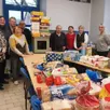 photo  une dizaine de bénévoles présents lors de la pesée, à la mairie de saint-gervais-en-belin. 