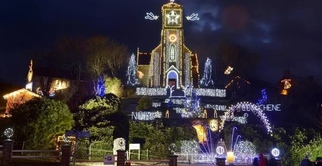 photo  les illuminations de beauchêne, à tinchebray-bocage, près de flers (orne), attirent chaque année des milliers de visiteurs.  &copy;  archives ouest-france 