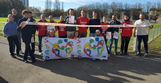 photo  angers, vendredi 22 novembre 2024. les professeurs de sport s’étaient déjà mobilisés lors d’un stage de pratique de rugby du snep-fsu, sur le complexe sportif du collège françois-rabelais.  &copy;  snep-fsu 49 