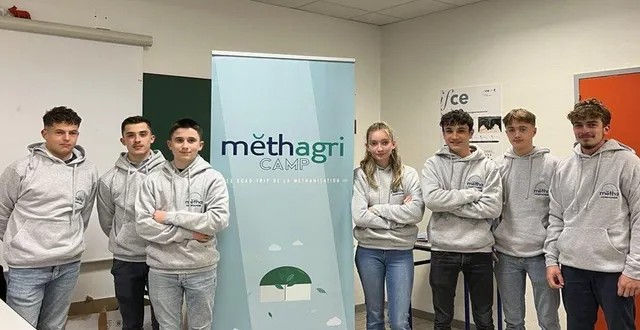photo  les élèves du cfa campus terre et avenir ont participé à une journée de sensibilisation autour de la méthanisation en vue d’un concours.  &copy;  ouest-france 