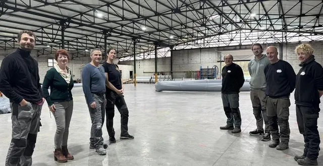 photo  l’équipe nenufar s’est installée à bretoncelles, dans l’orne, pour fabriquer des couvertures de fosse à lisier.  &copy;  ouest-france 