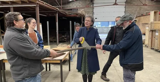 photo  la menuiserie de la recyclerie des fourmis vertes à landisacq, dans l’orne, a été inaugurée, ce mercredi 27 novembre 2024.  &copy;  ouest-france 