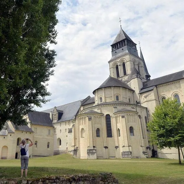 photo fontevraud possède la plus vaste cité monastique médiévale d’europe, fondée au xiie siècle, qui abrite la nécropole des rois anglais plantagenêt.  ©  archives jerome fouquet / ouest