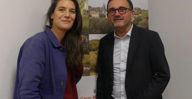 photo  jennifer macline avec thierry liger, président de la cdc.  &copy;  ouest-france 