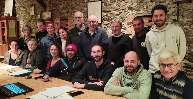 photo  l’équipe organisatrice de la fête des marrons se tient prête.  &copy;  co 