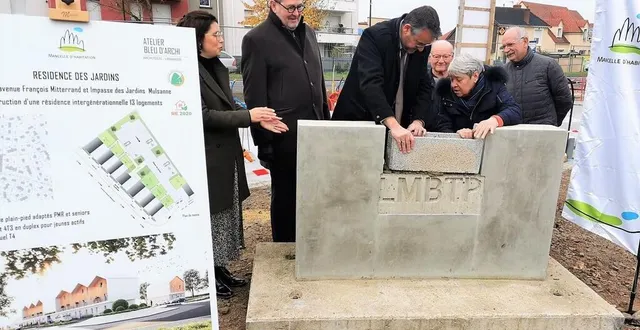 photo  la construction déjà en cours du lotissement résidence des jardins a été officiellement lancée par la posede la première pierre.  &copy;  le maine libre. 